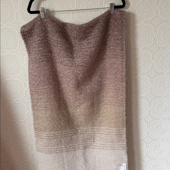 Mer-Sea & Co. Scarf Ombré Pink - Picture 5 of 6